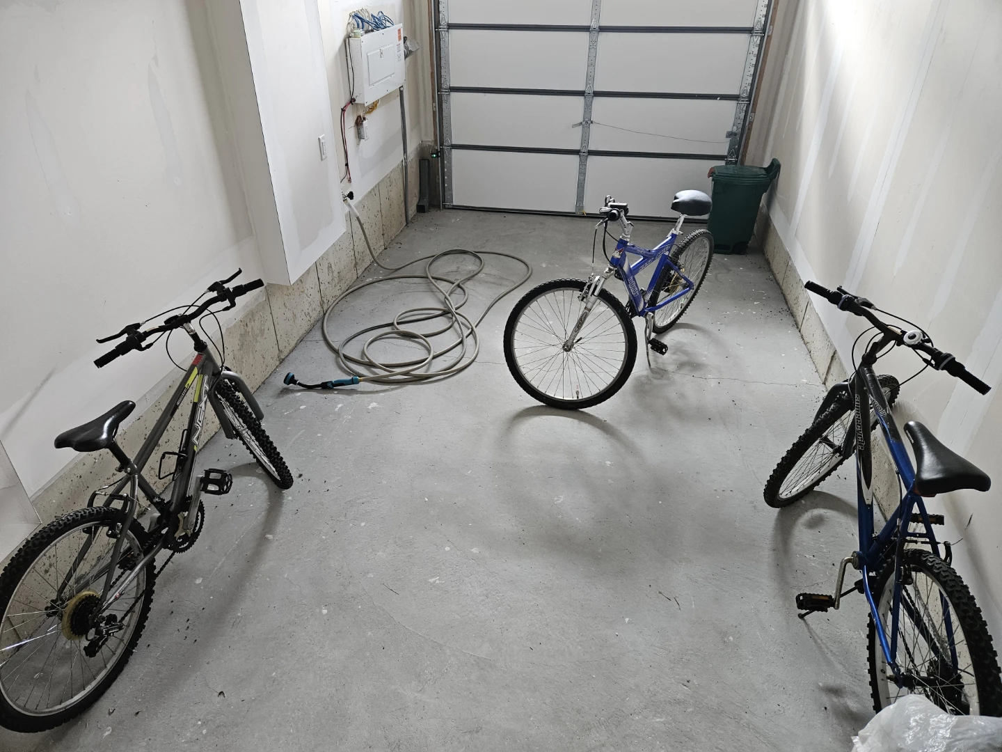 Mountain Bikes - 2 for sale - photo 3
