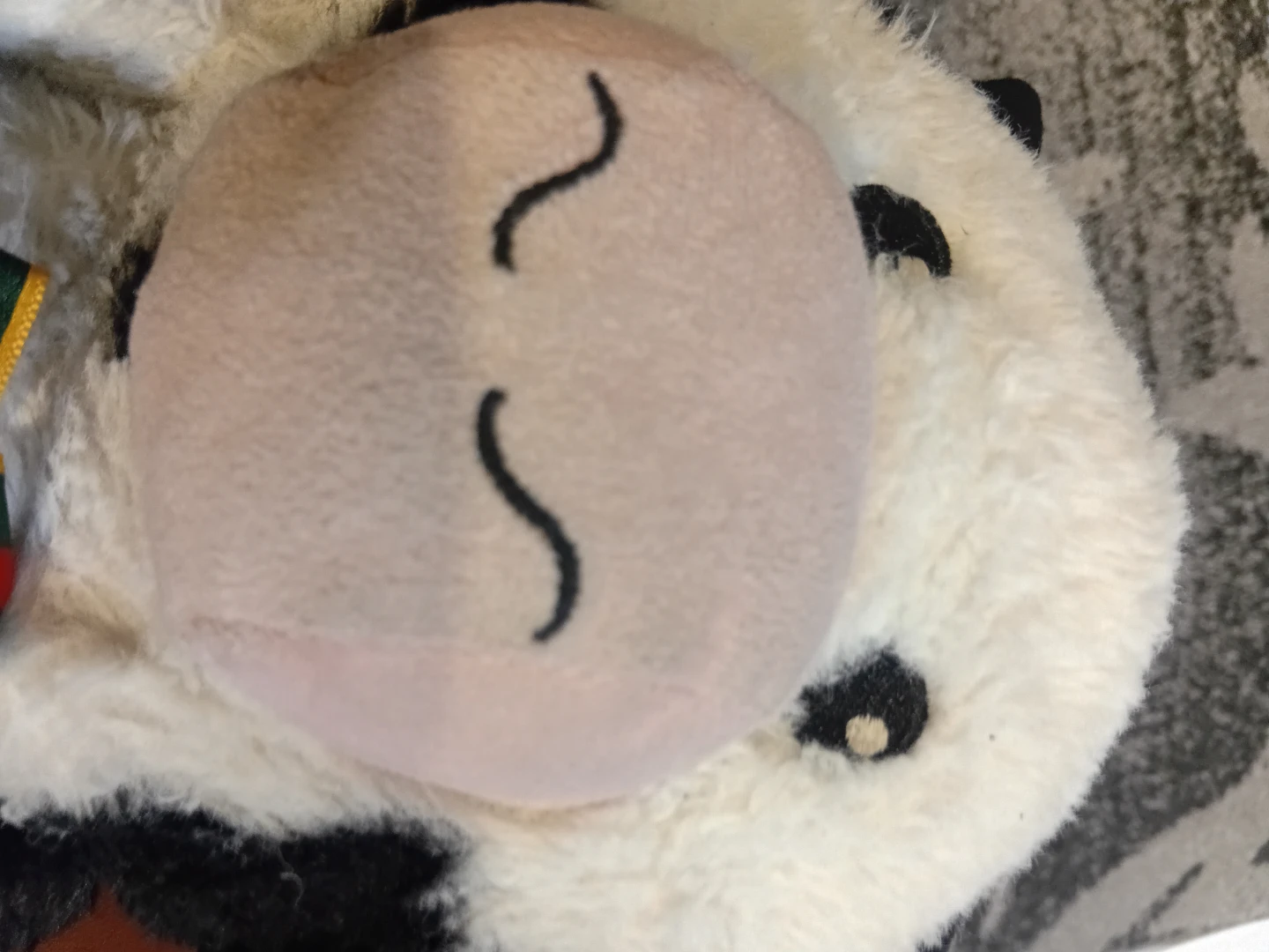 Cute Cow Plushie 🐮 Soft Stuffed Animal – Great Condition - photo 4