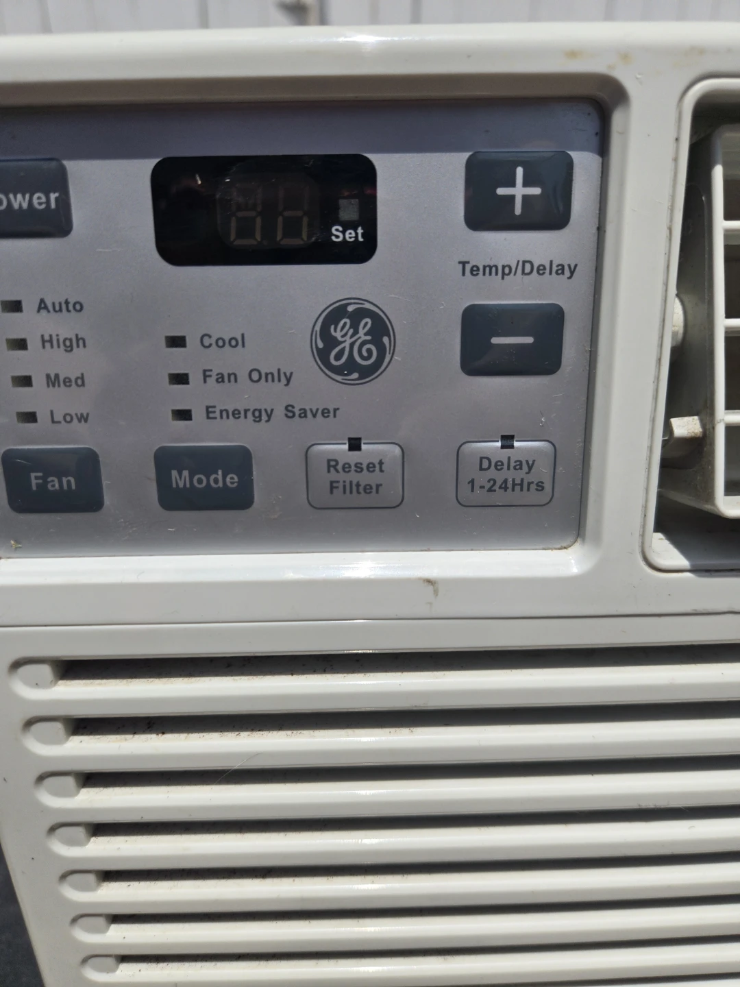 GE Window Air Conditioner - photo 2