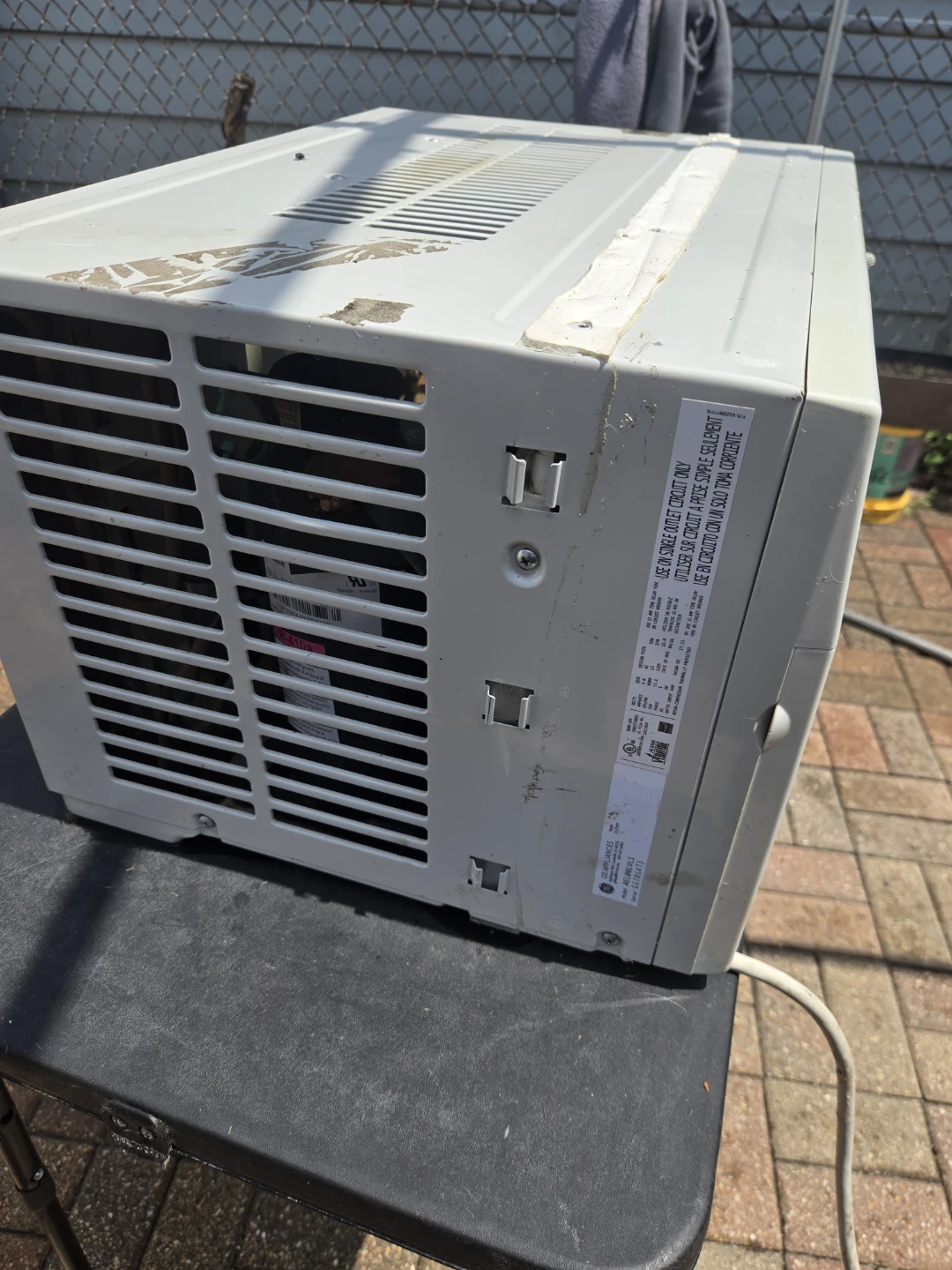 GE Window Air Conditioner - photo 3