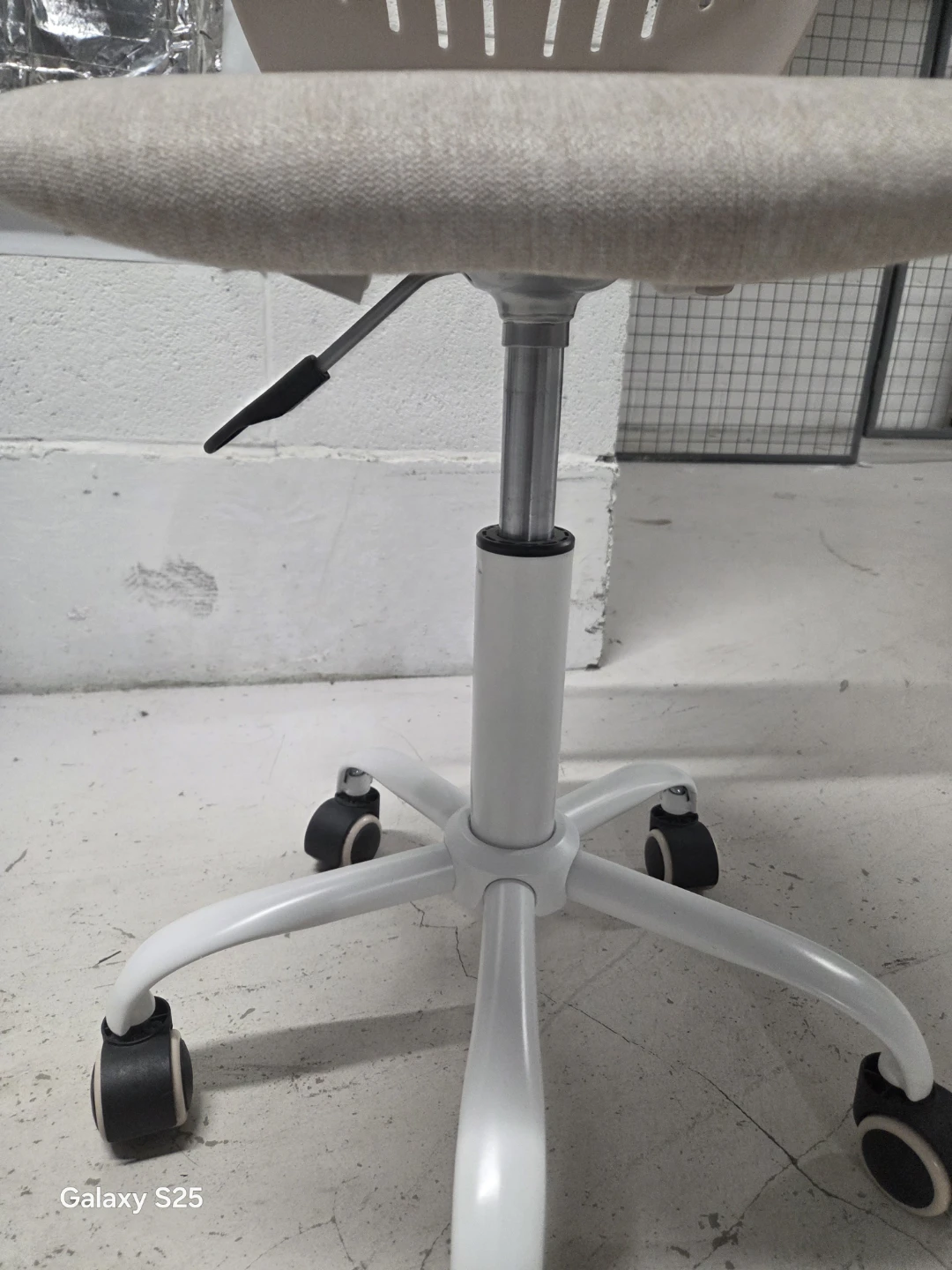 Office Chair - White - photo 2