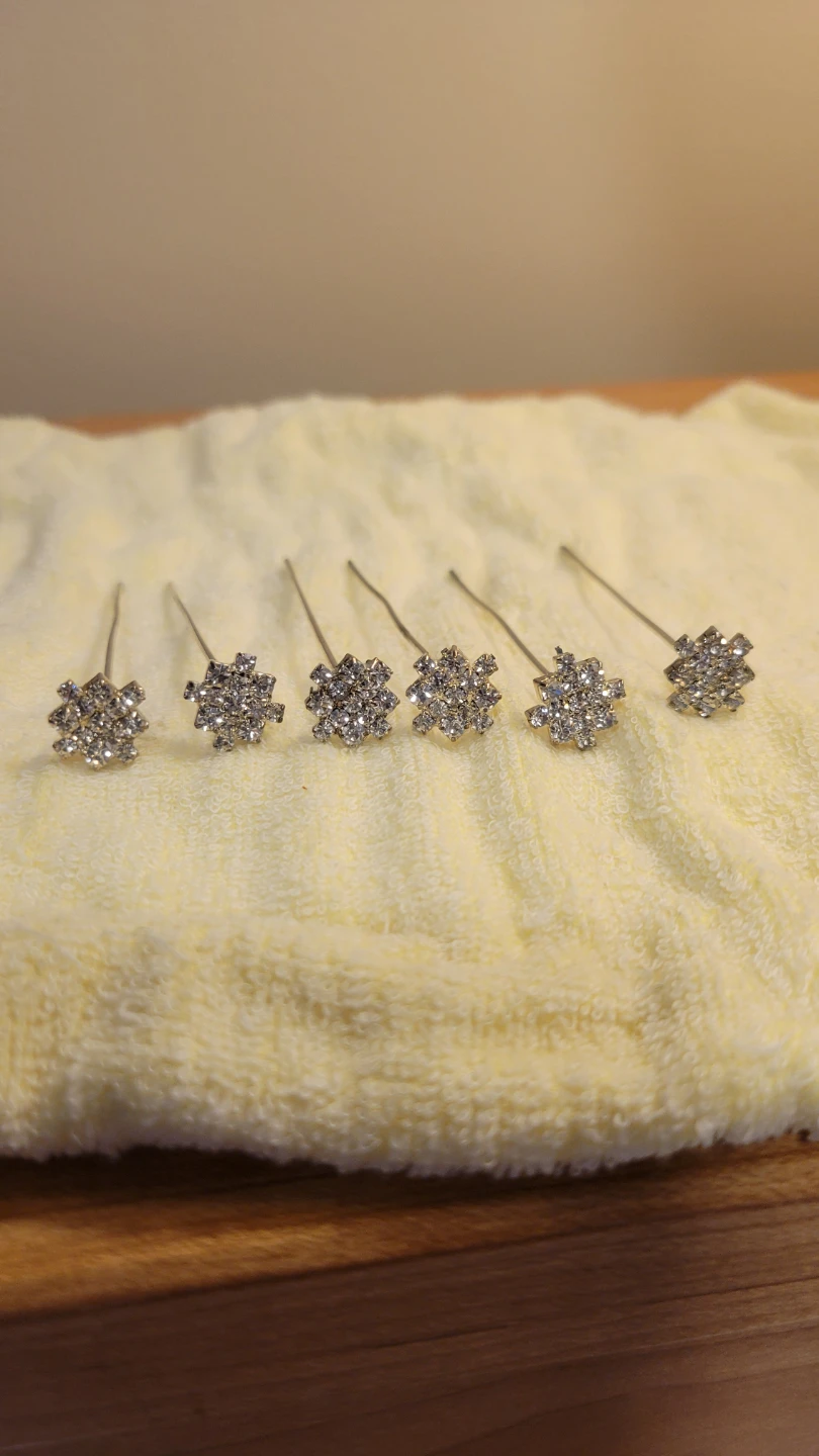 6pcs Rhinestone Snowflake Hair Pins