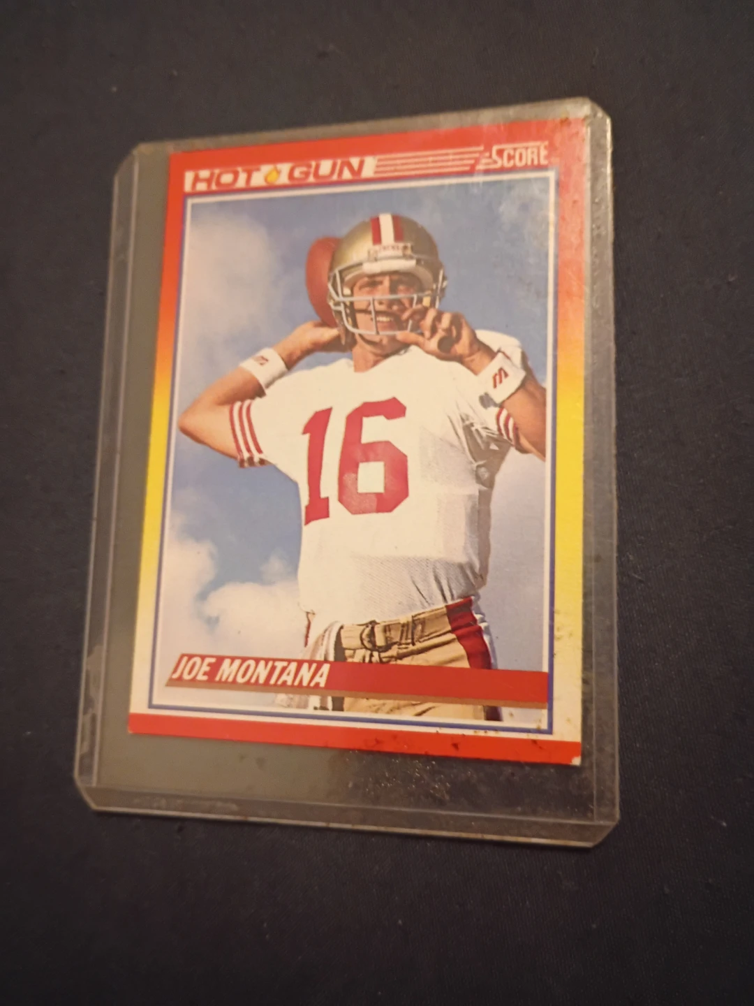 1990 Score Hot Guns Joe Montana Football Card