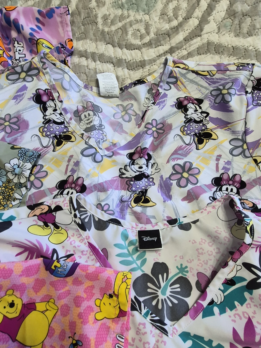 Lot of 5 Disney Size XXL Scrub Tops - photo 3