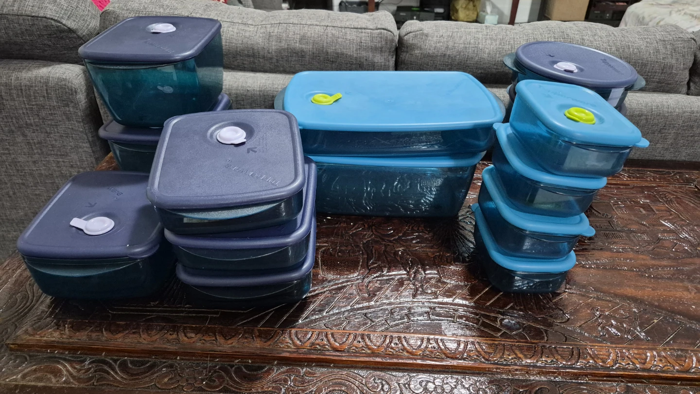 Tupperware vent and serve