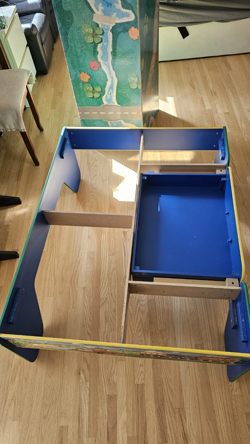 Kids Play Table with Road and Scenery Design - photo 2
