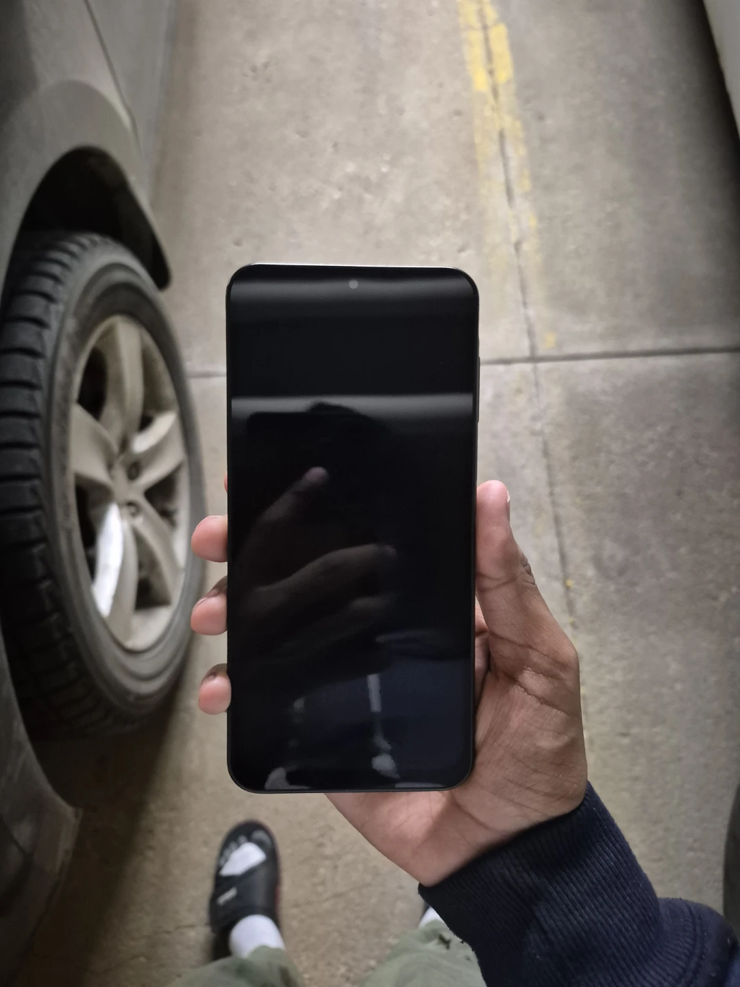 Samsung Galaxy A17 5G + Tech Bundle.​Retail price 380$+taxes - photo 2