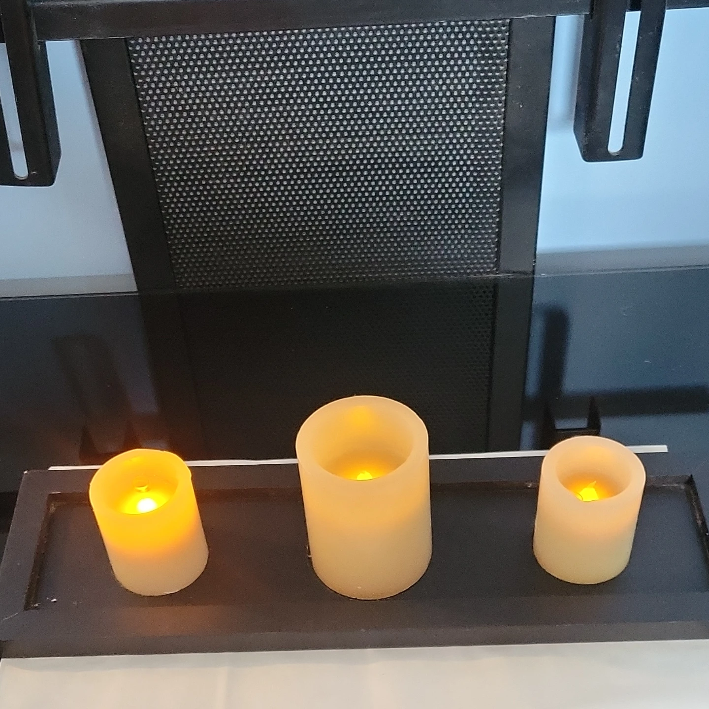 Set of 3 LED Flameless Candles with Tray - photo 2