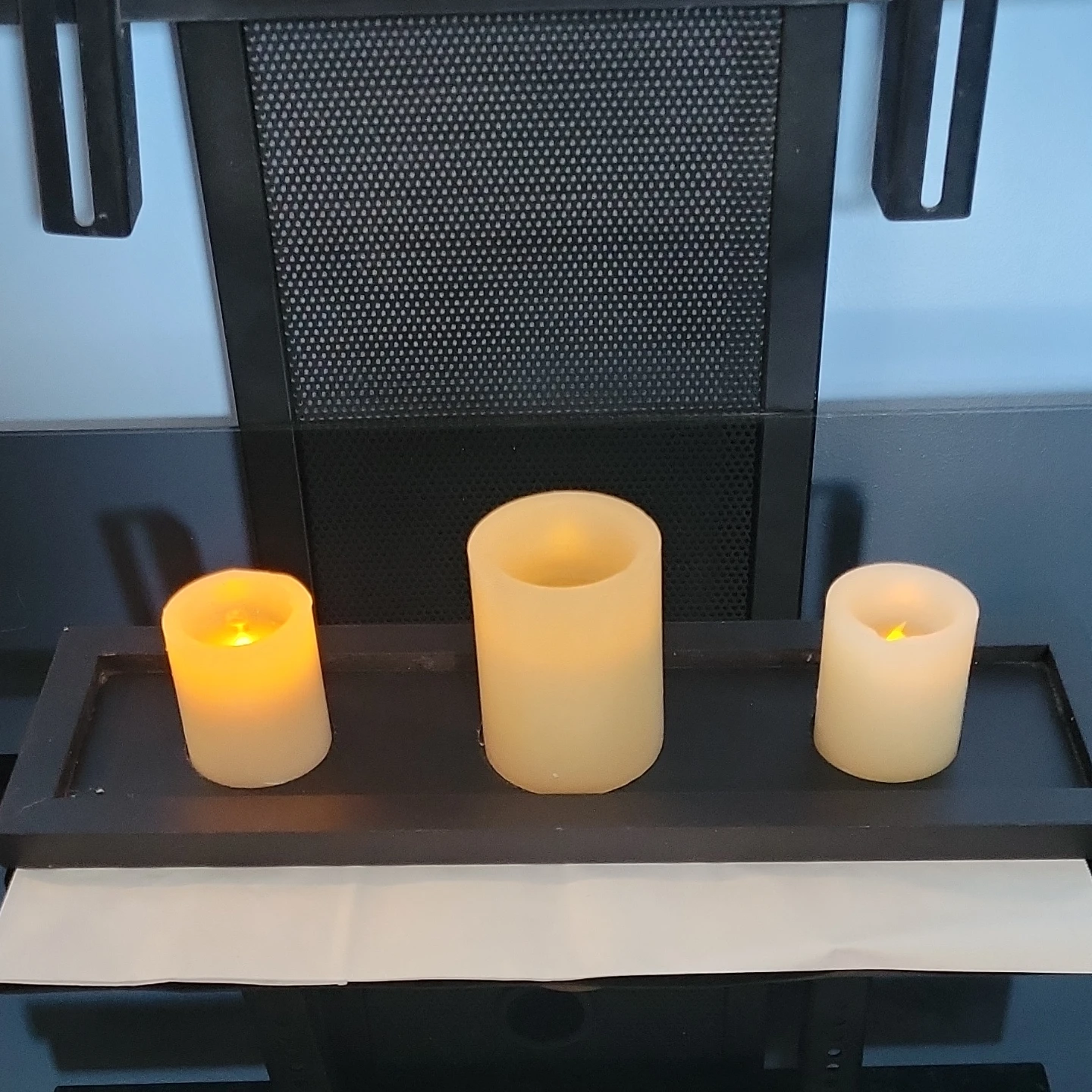 Set of 3 LED Flameless Candles with Tray - photo 3
