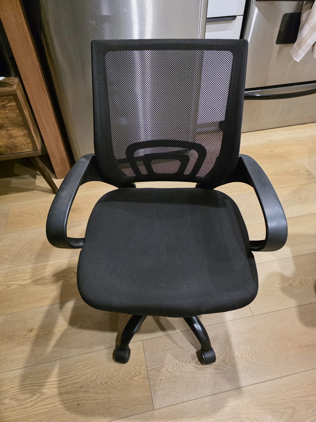 Black Mesh Office Chair with Wheels