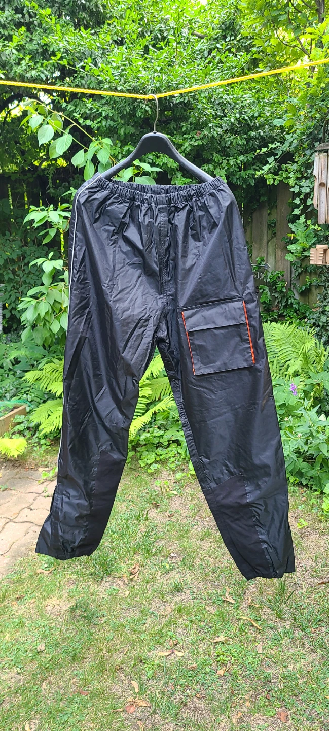 Brand New Rain Suit Jacket + Pants Size L Motorcycling, Cycling - photo 2