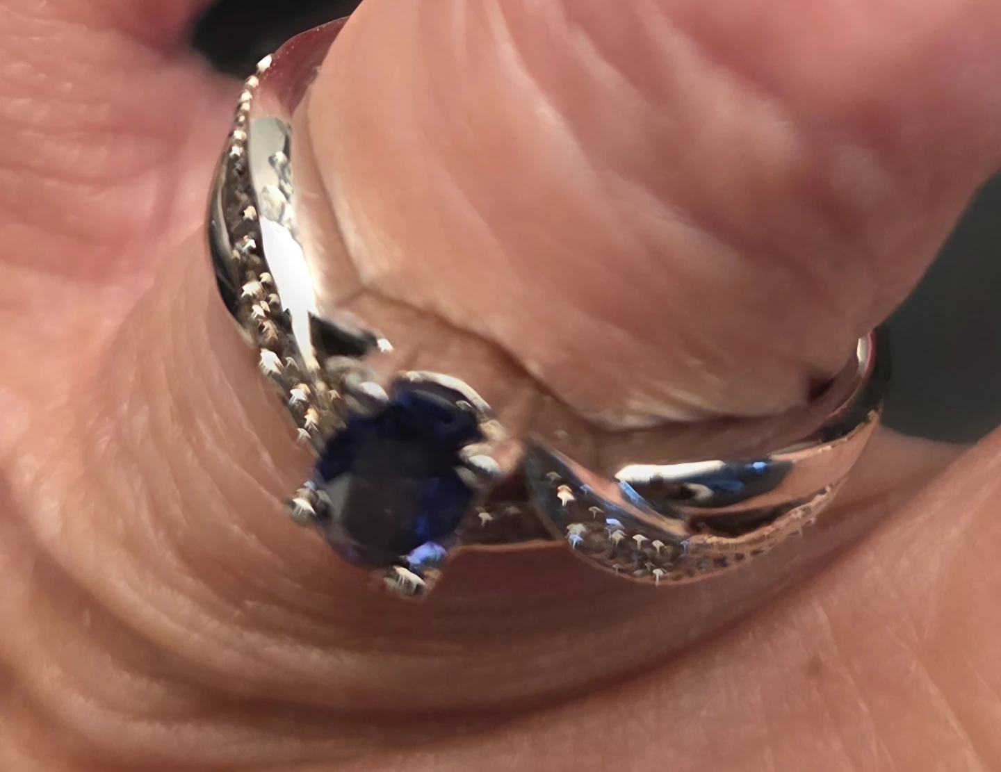 14k White Gold Blue Sapphire Ring
