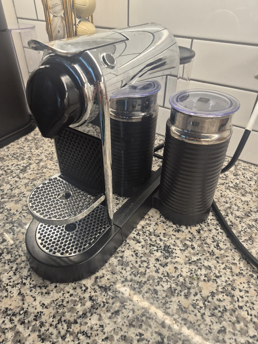 Nespresso Citiz & Milk Espresso Machine with Aeroccino - photo 3