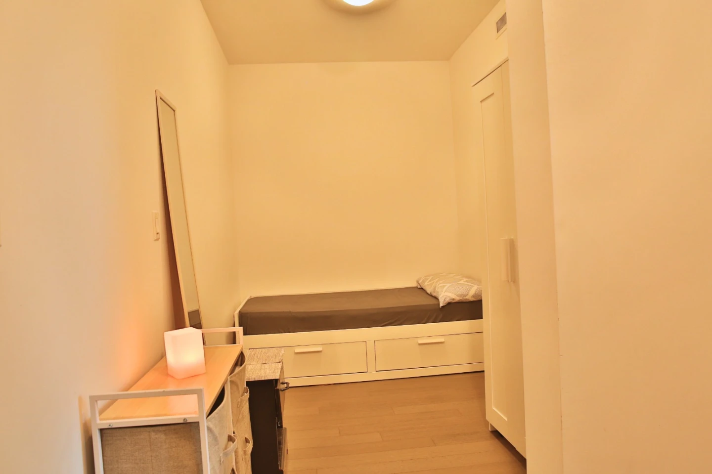 White Wardrobe with Doors - photo 3