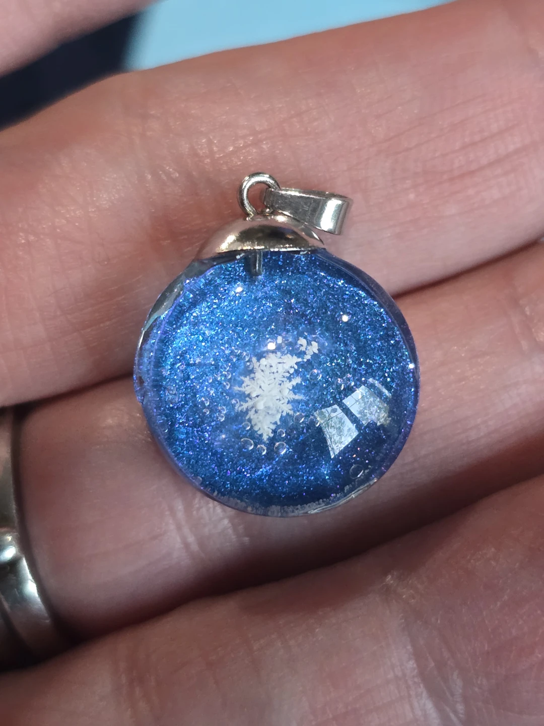 Real Preserved Snow Glass Pendant