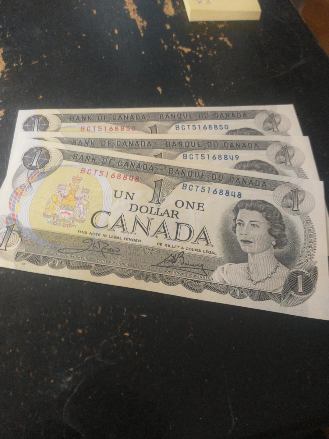 1973 Canada uncirculated 3 consecutive $1 banknotes ends ~8850 - photo 3