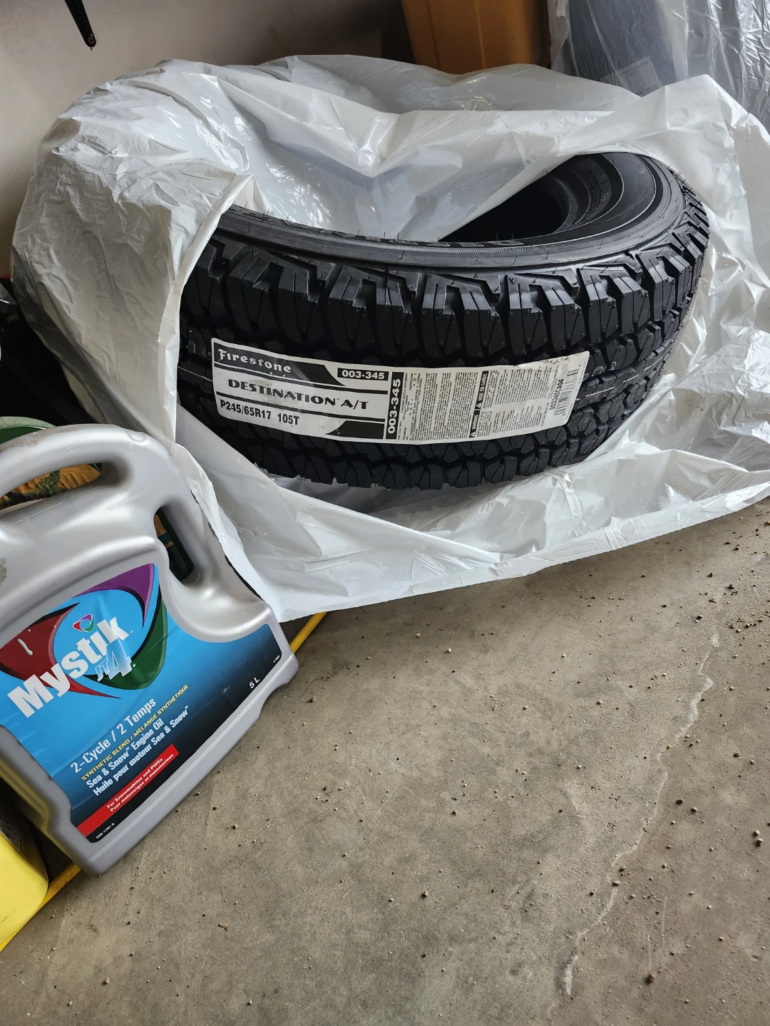 Firestone Destination A/T P245/65R17 105T Tire
