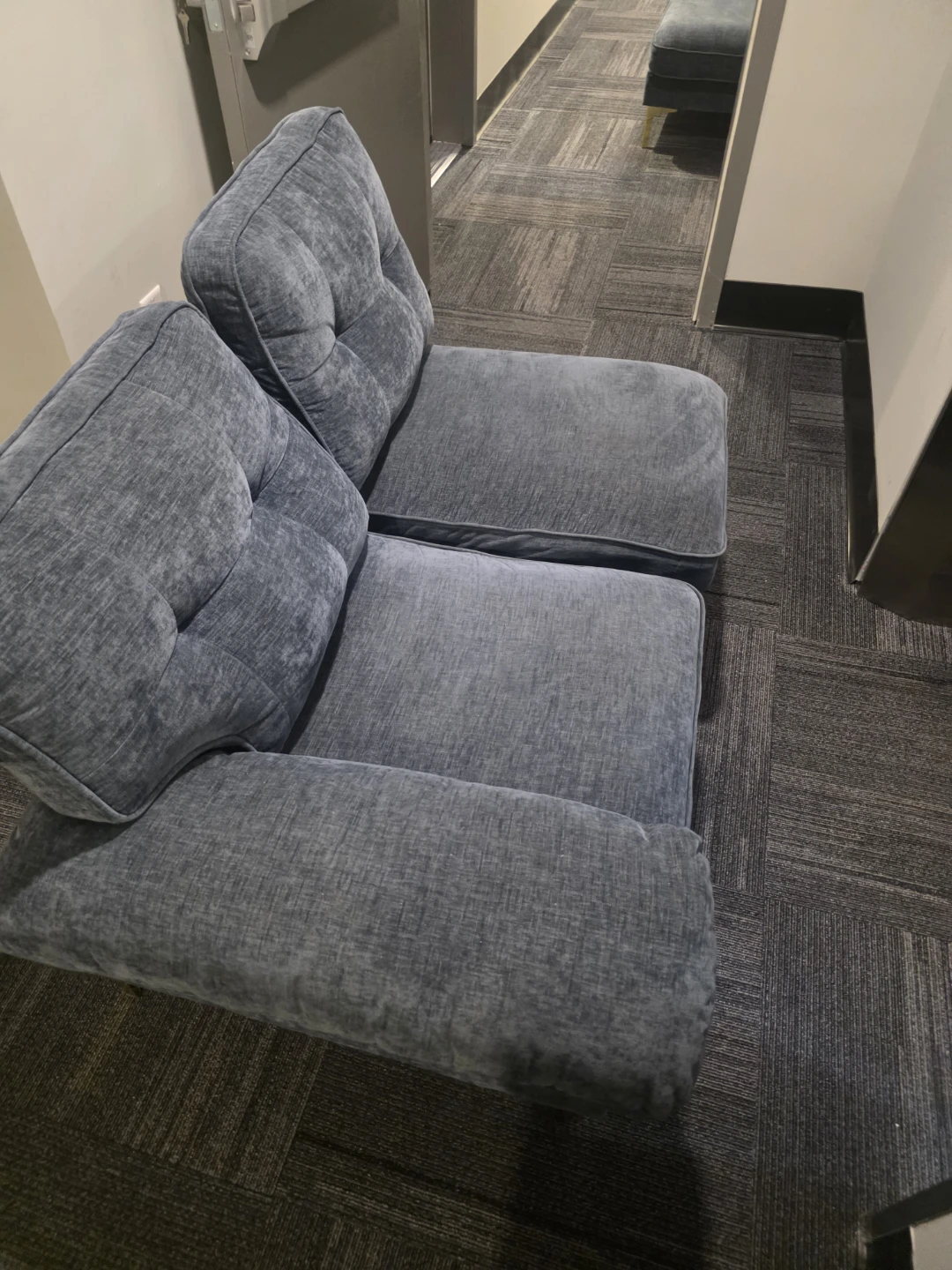 (FREE DELIVERY & SETUP) Gray Sectional Sofa with Chaise - photo 4