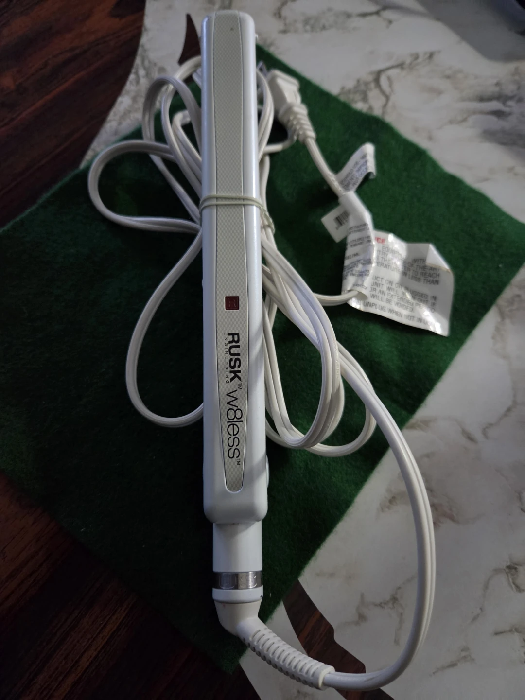 Rusk w8less Professional Hair Straightener