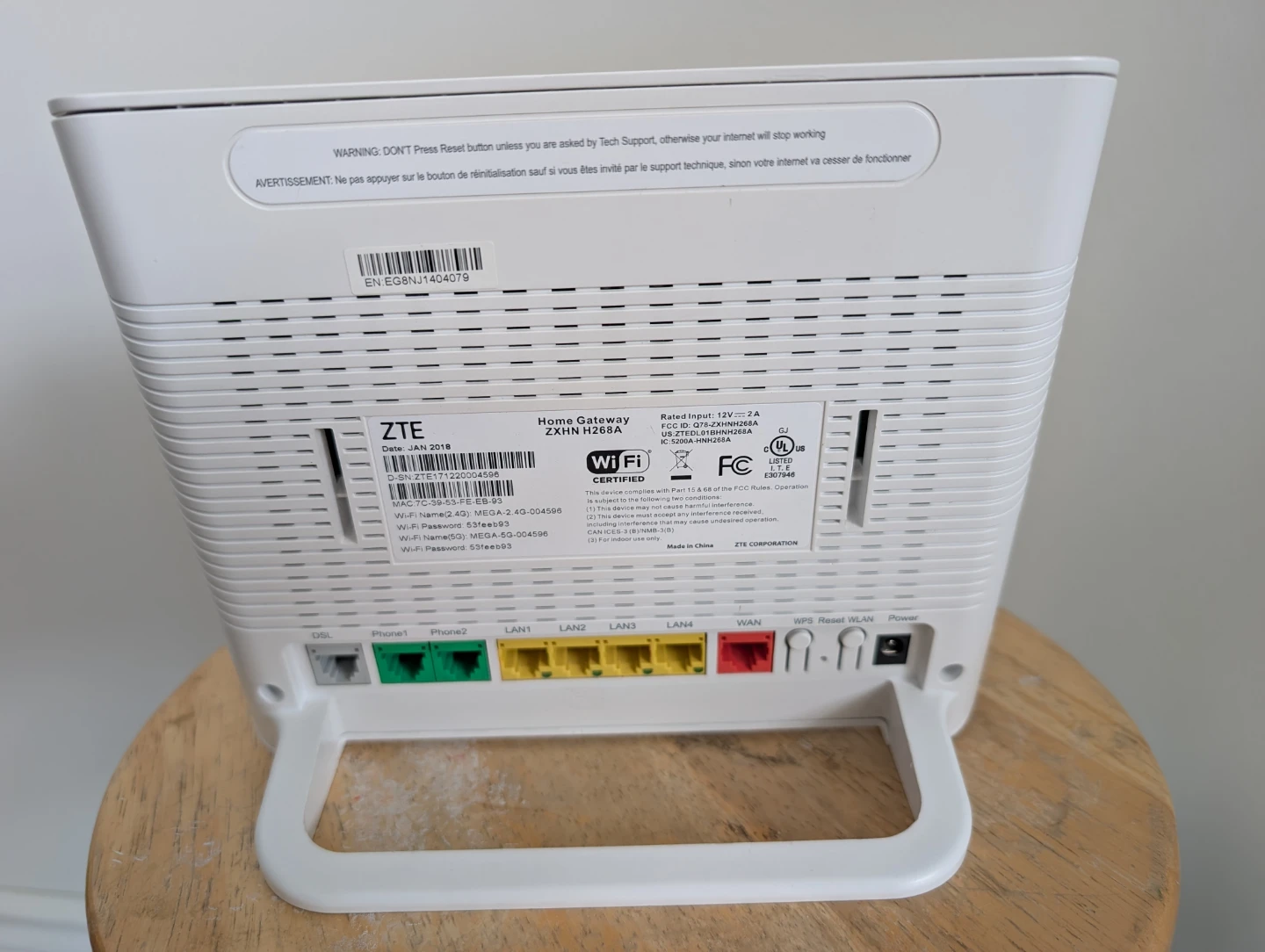 ZTE Home Gateway WiFi Router - photo 2