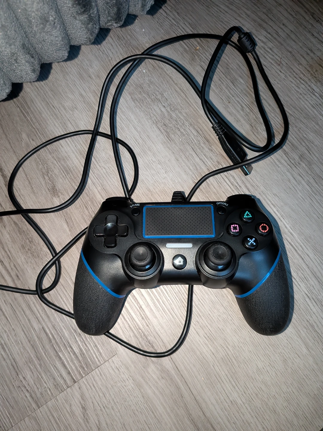 Wired Game Controller for PS4 or PC - photo 2