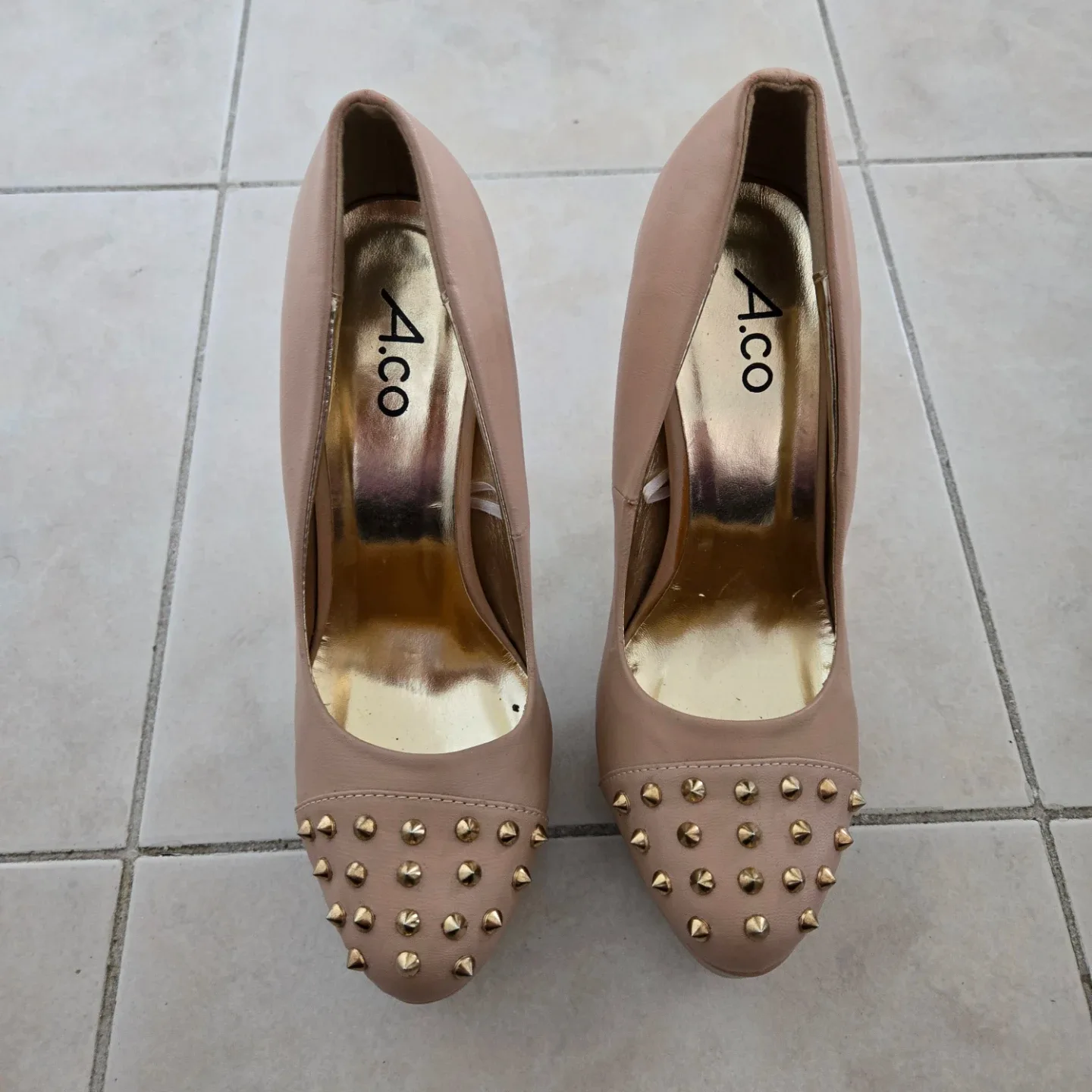 A.co Women's Studded Platform Heels Size 9/39