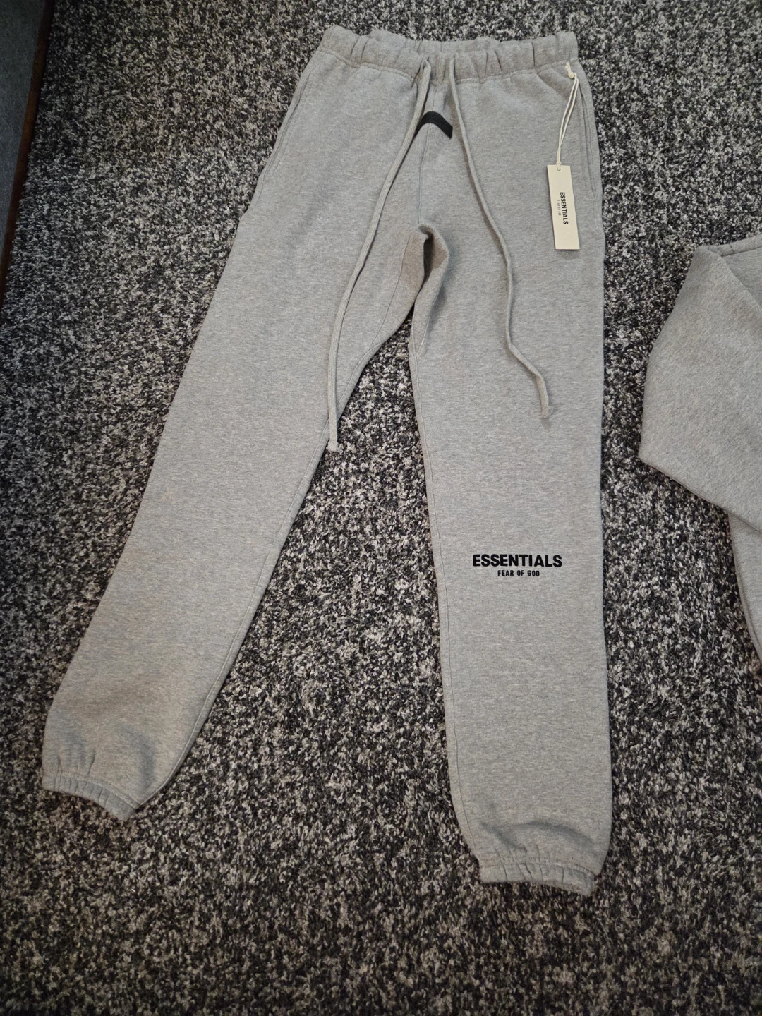 NEW Essentials Fear of God - tracksuit hoodie and sweatpants - photo 4