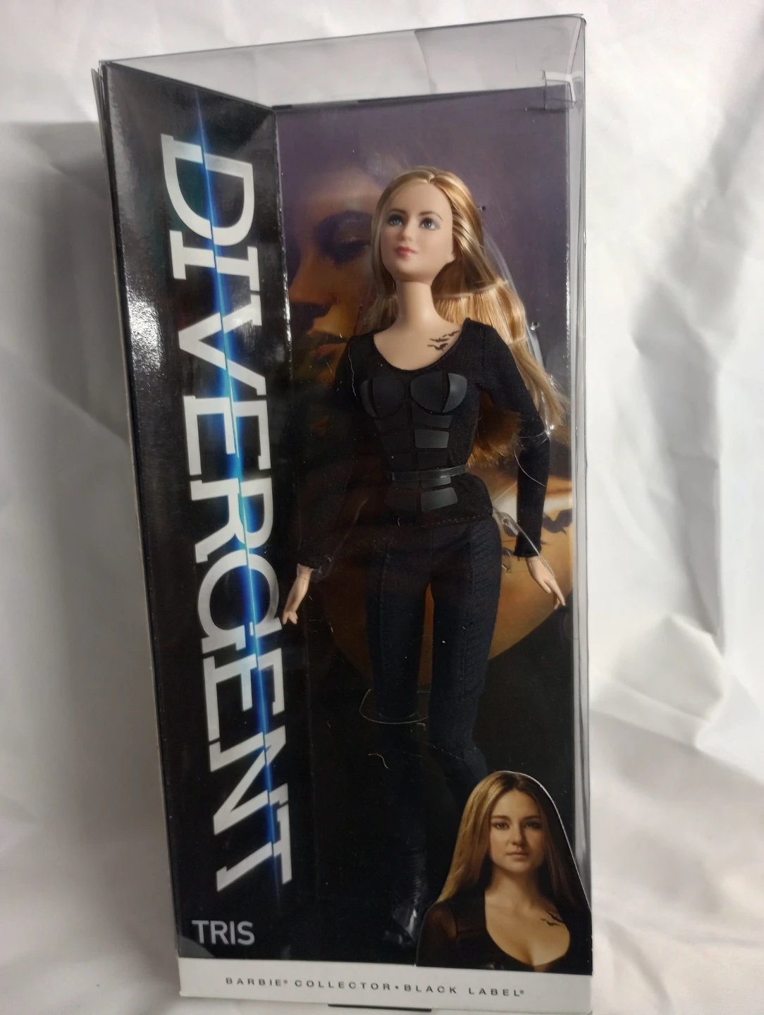 Divergent Tris and Four Barbie Collector Dolls - photo 2