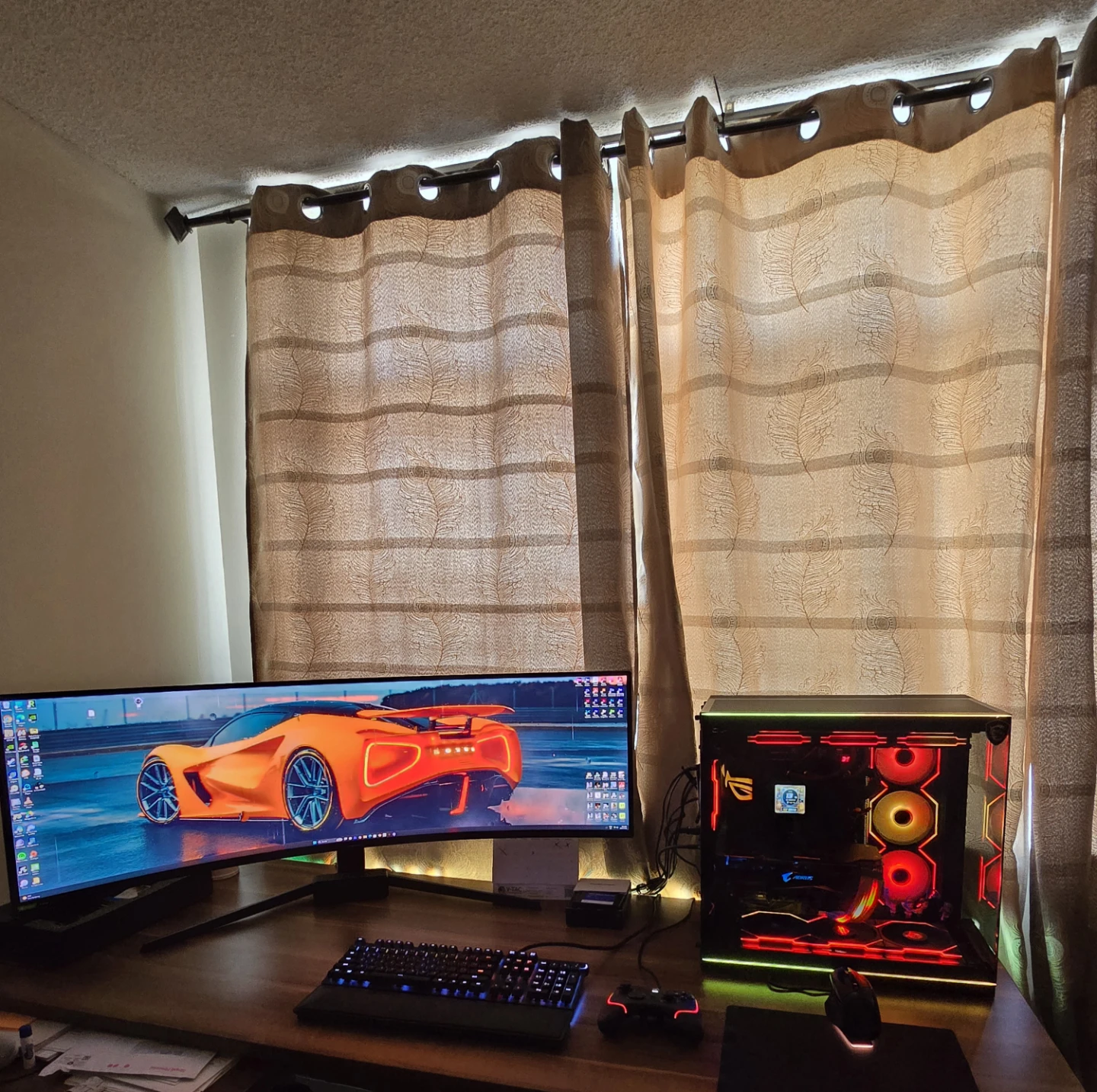 Custom Gaming PC - photo 2