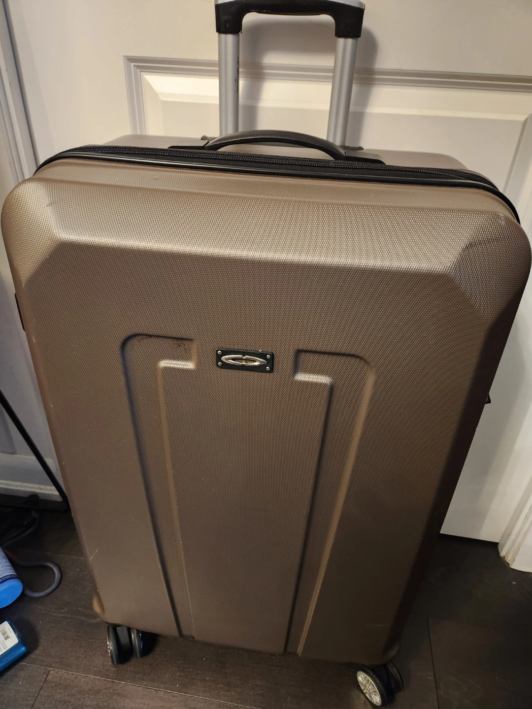 Brown Hard-Shell Spinner Luggage