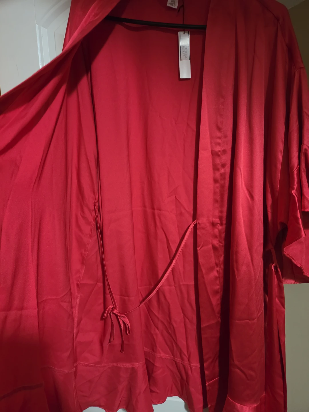 Victoria's Secret Red Satin Robe - Size L - photo 3