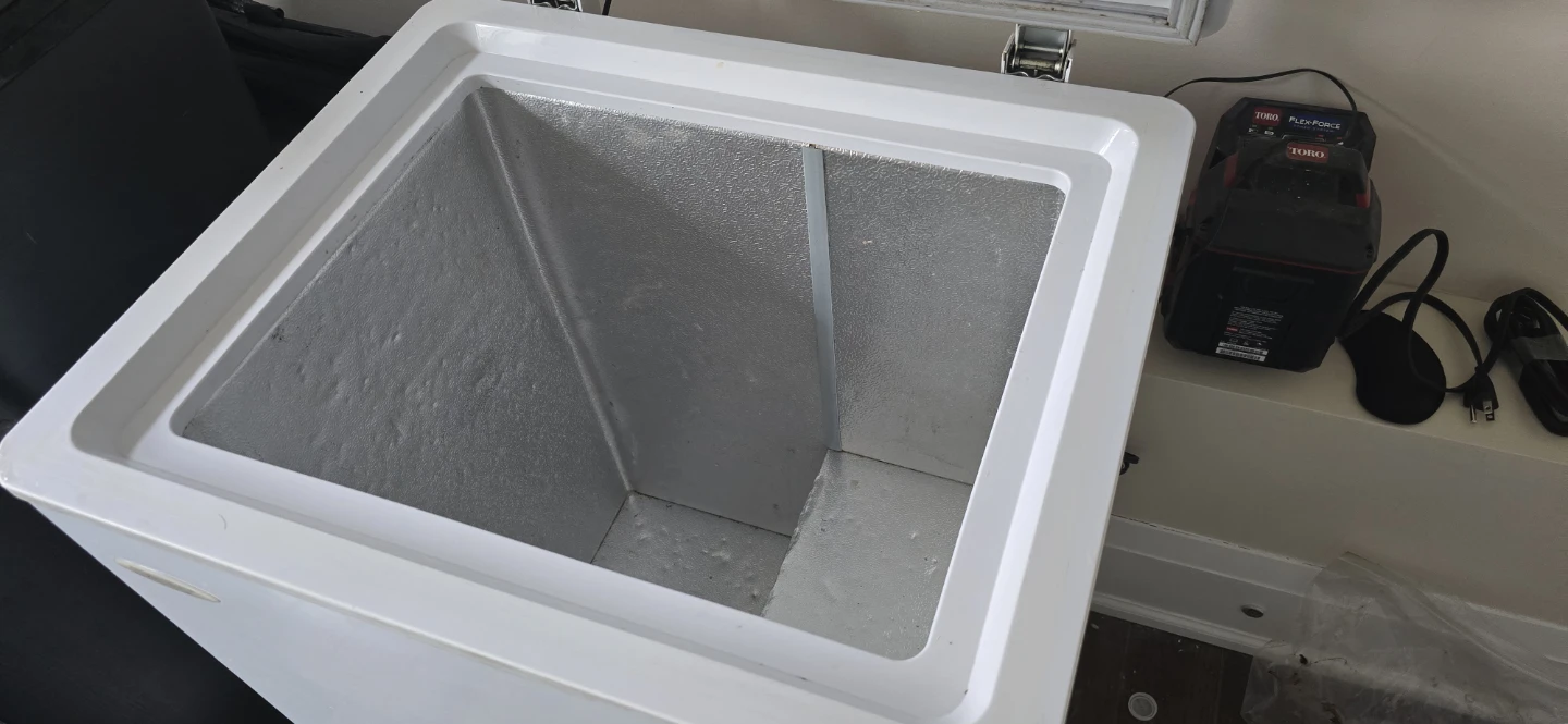 Danby Chest Freezer - photo 2