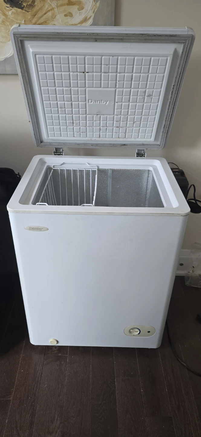Danby Chest Freezer - photo 4
