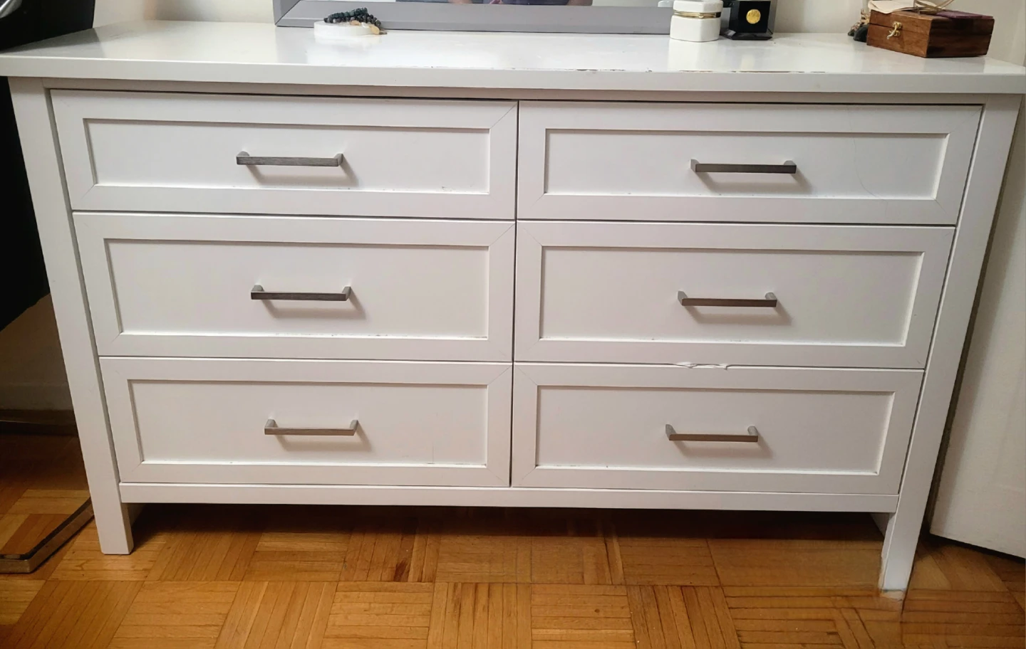 White 6-Drawer Dresser