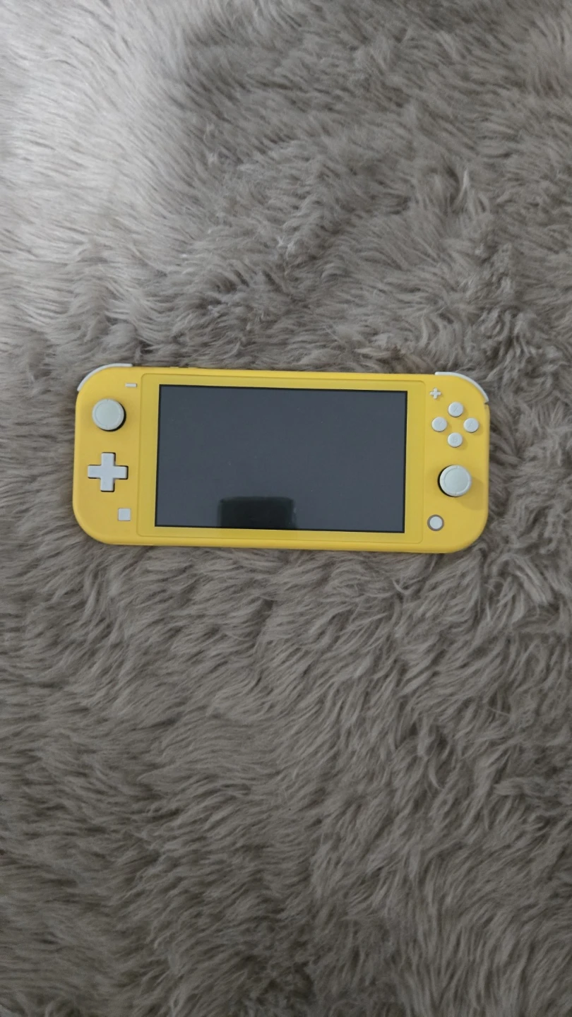 Nintendo Switch Lite Yellow