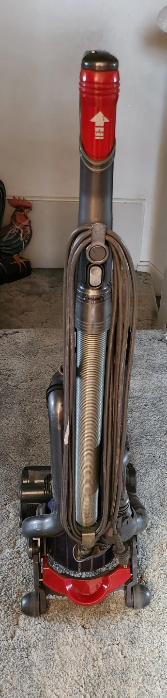 Dyson Ball DC25 Animal Vacuum. - photo 5