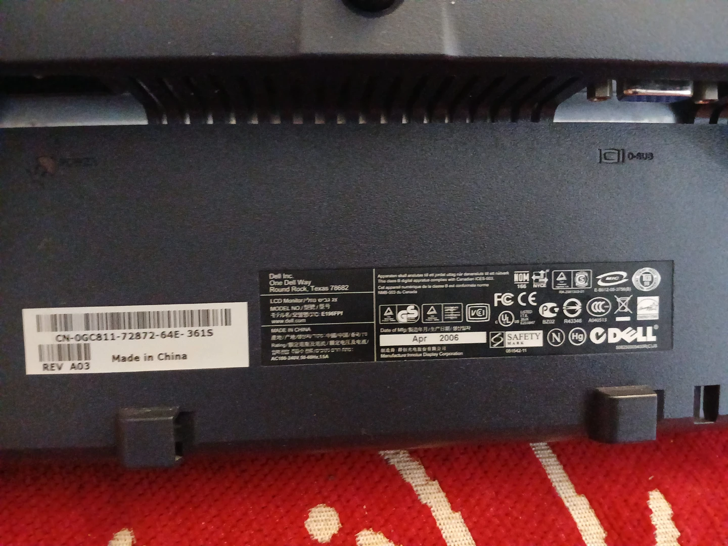 Dell E196FP+ LCD Monitor - photo 3
