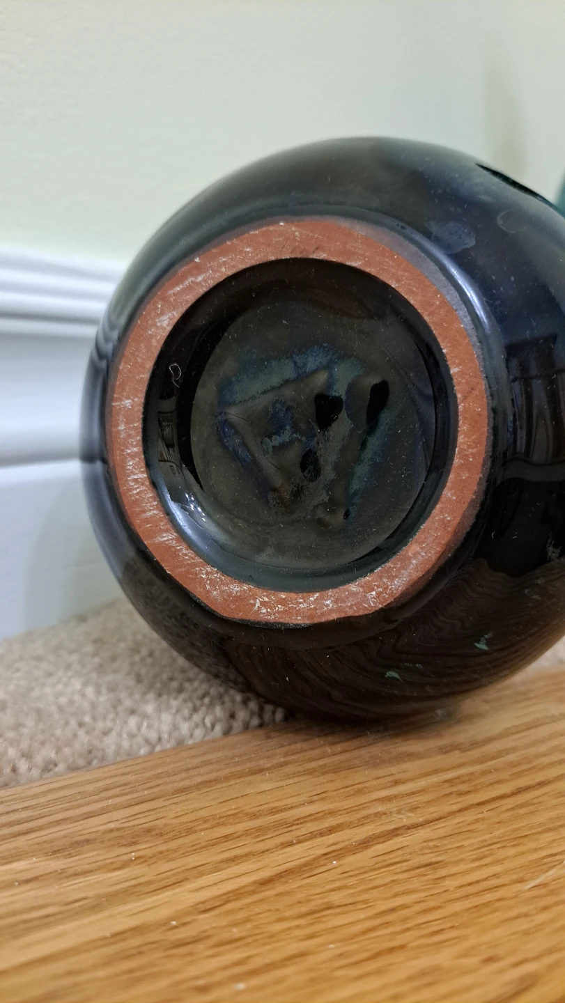 Vintage Blue Mountain Pottery Vase - photo 5