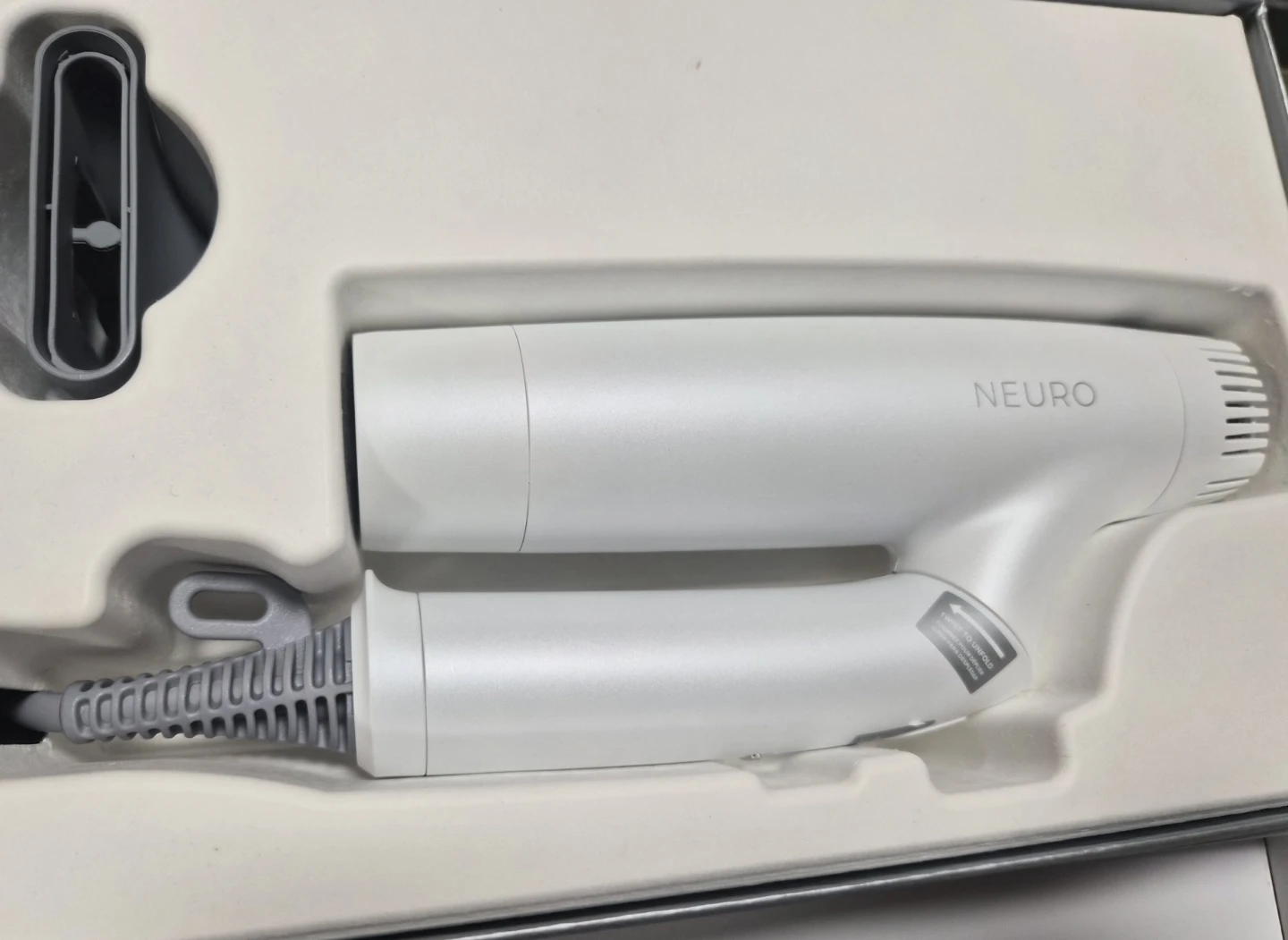 Neuro Dry+ Folding Professional Dual-Voltage - photo 2