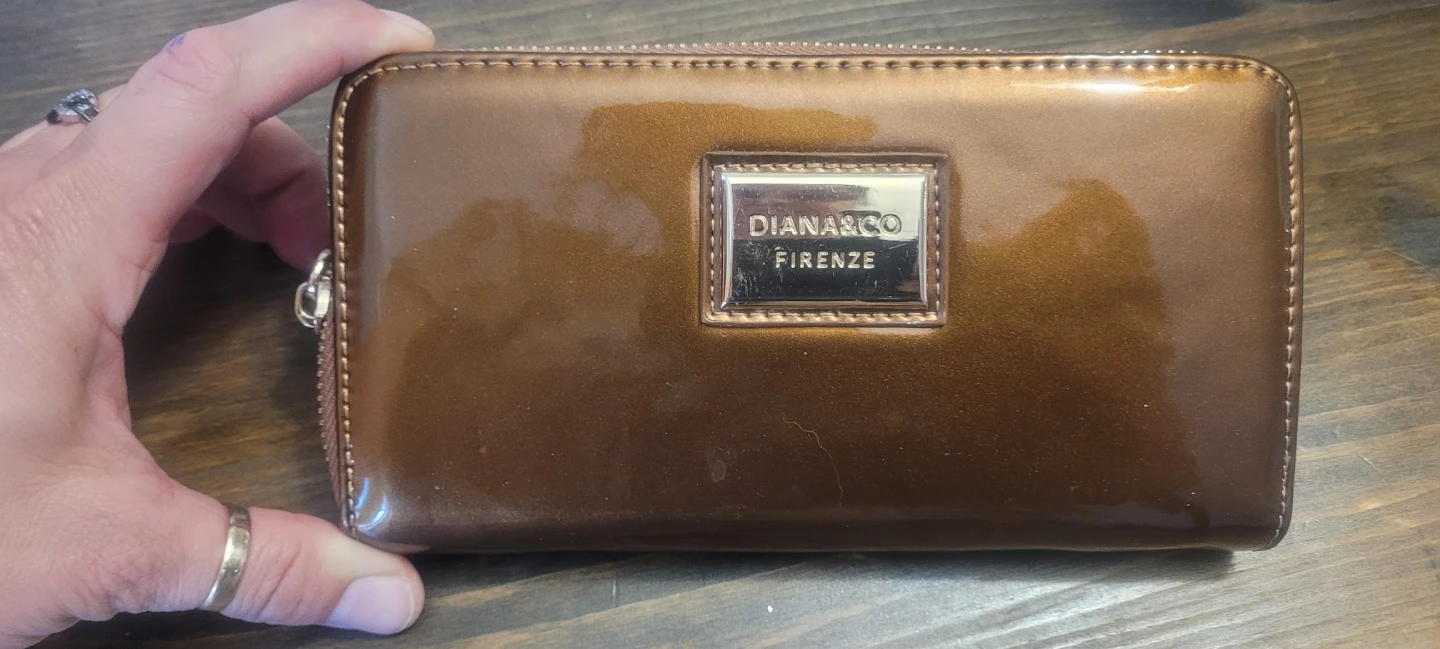 DIANA&CO FIRENZE Brown Patent Zip Around Wallet