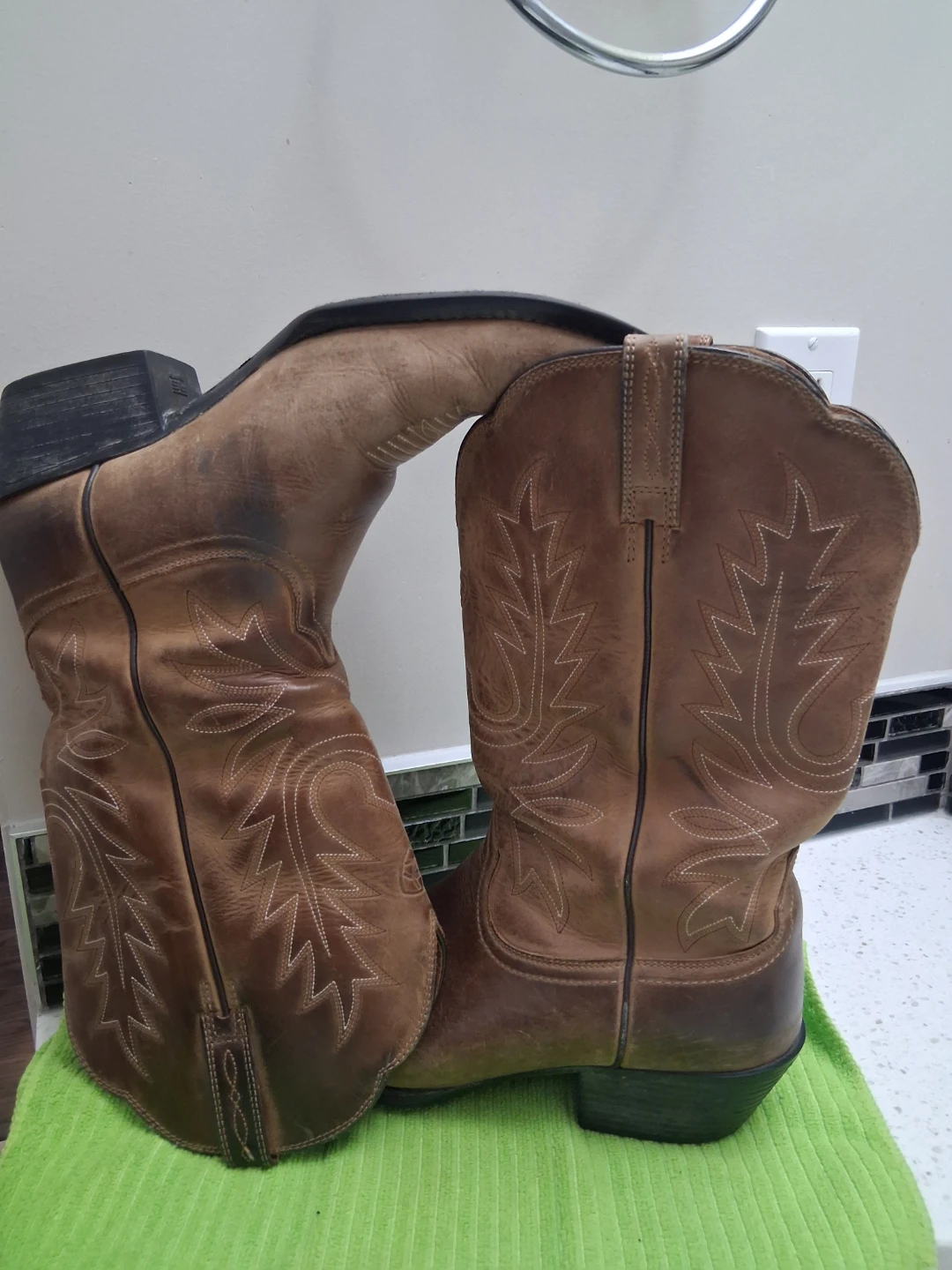 Ariat Cowboy Boots - US 9.5B Ladies - photo 5