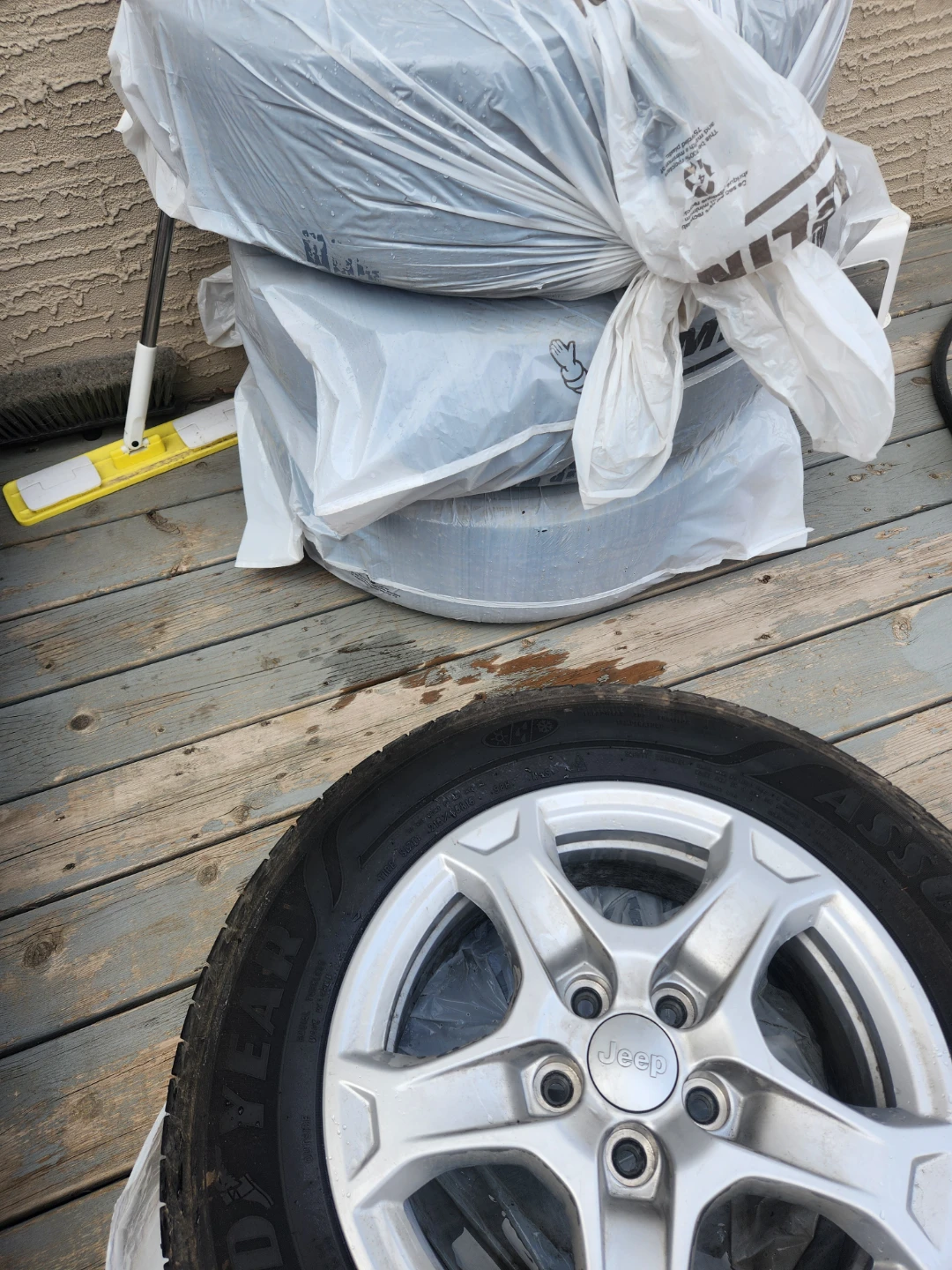 Jeep Assurance All Season Tire and Rim