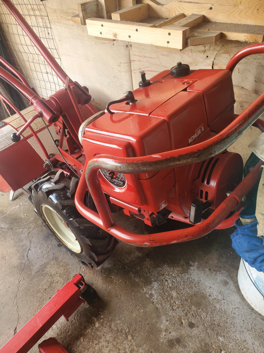 Troy-Bilt Tiller with Kohler Magnum 8 Engine - photo 2