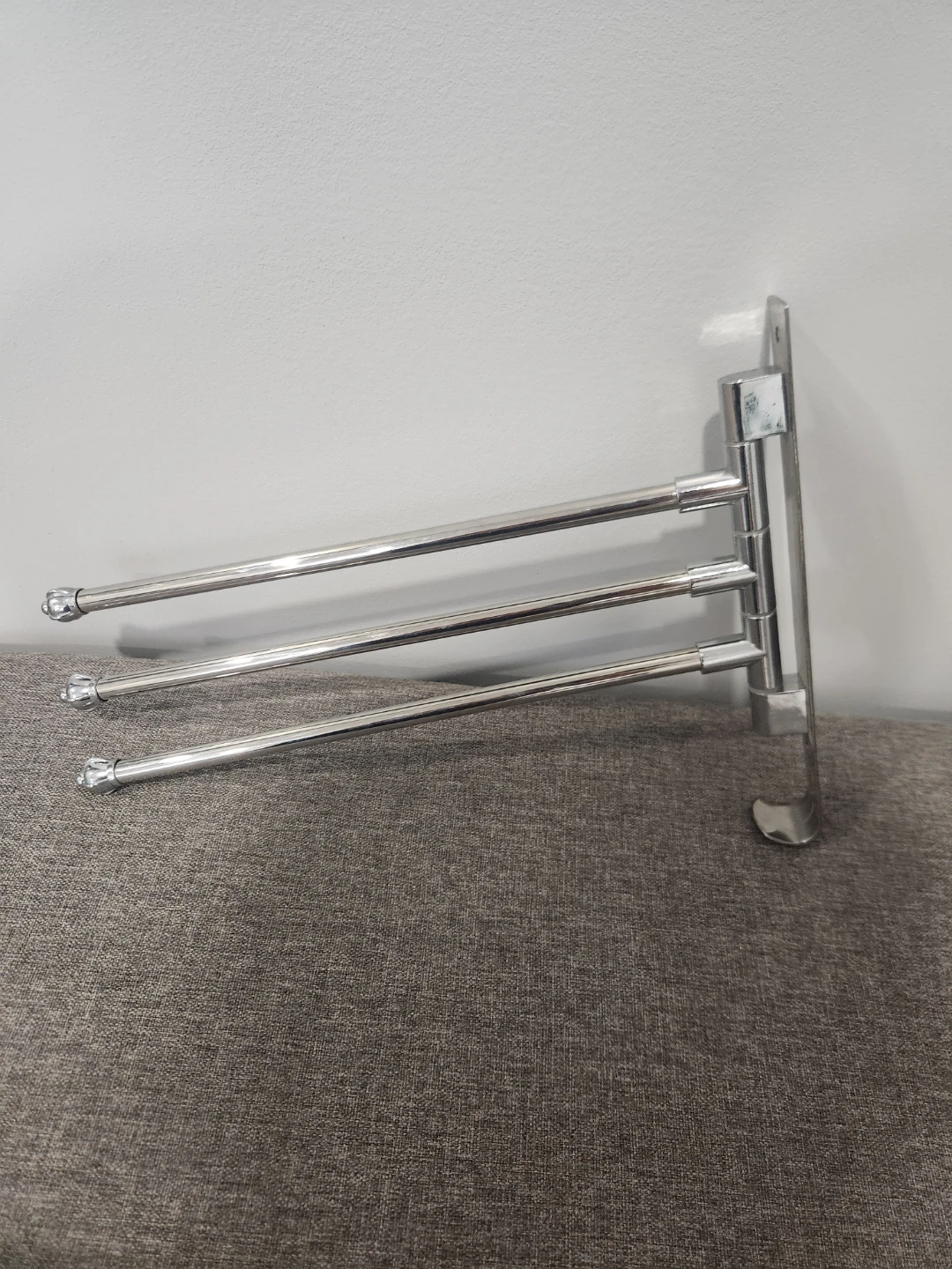 Wall Mounted Swivel Towel Rack