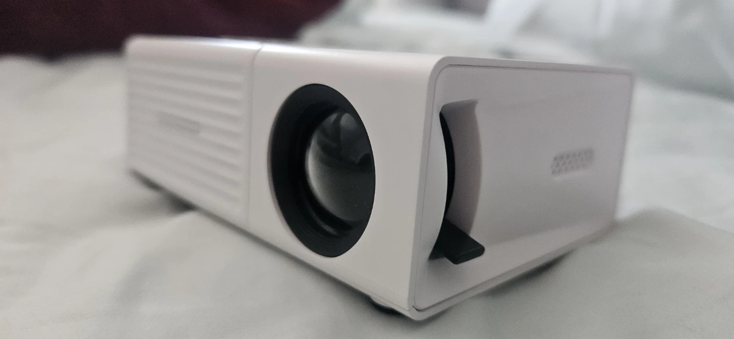 Z1 Mini Projector NEW - photo 3