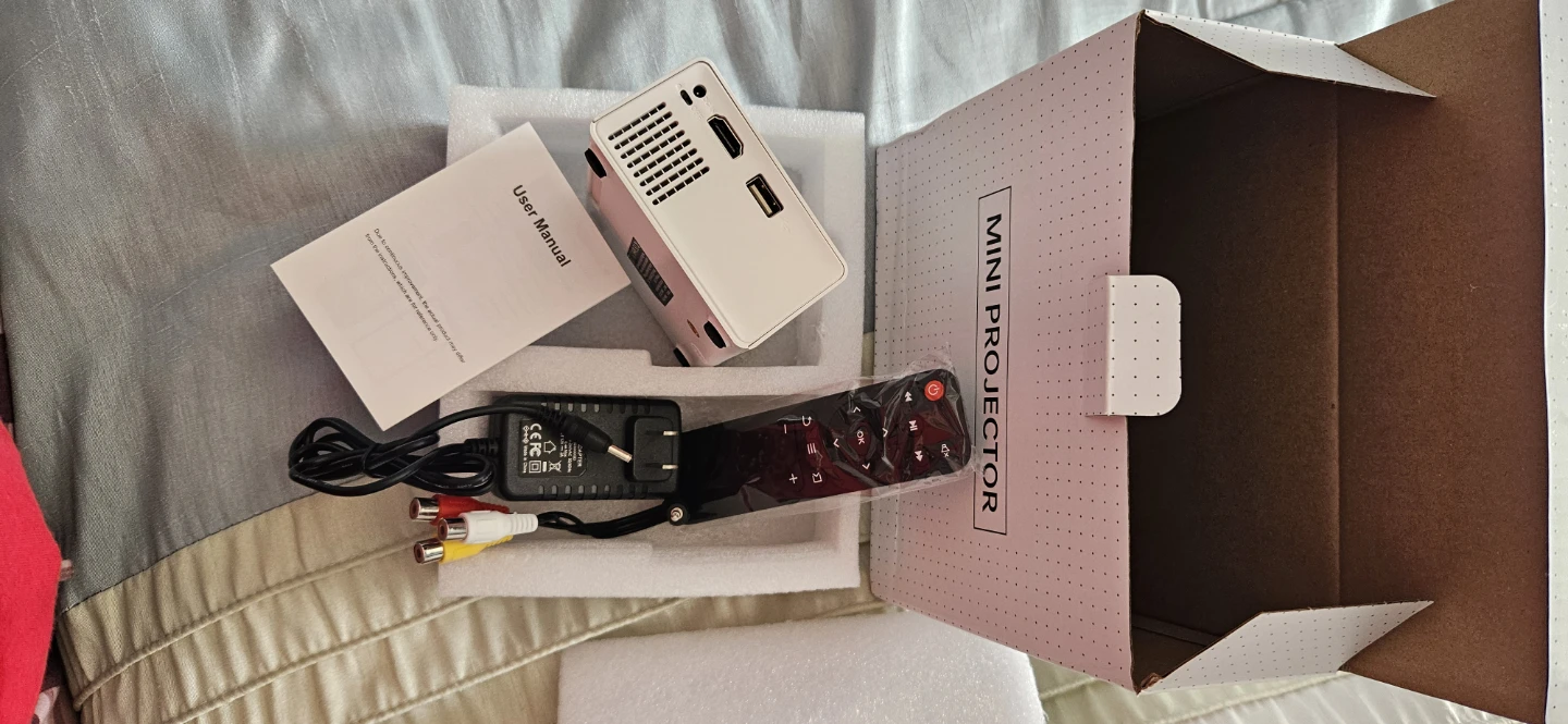 Z1 Mini Projector NEW - photo 4