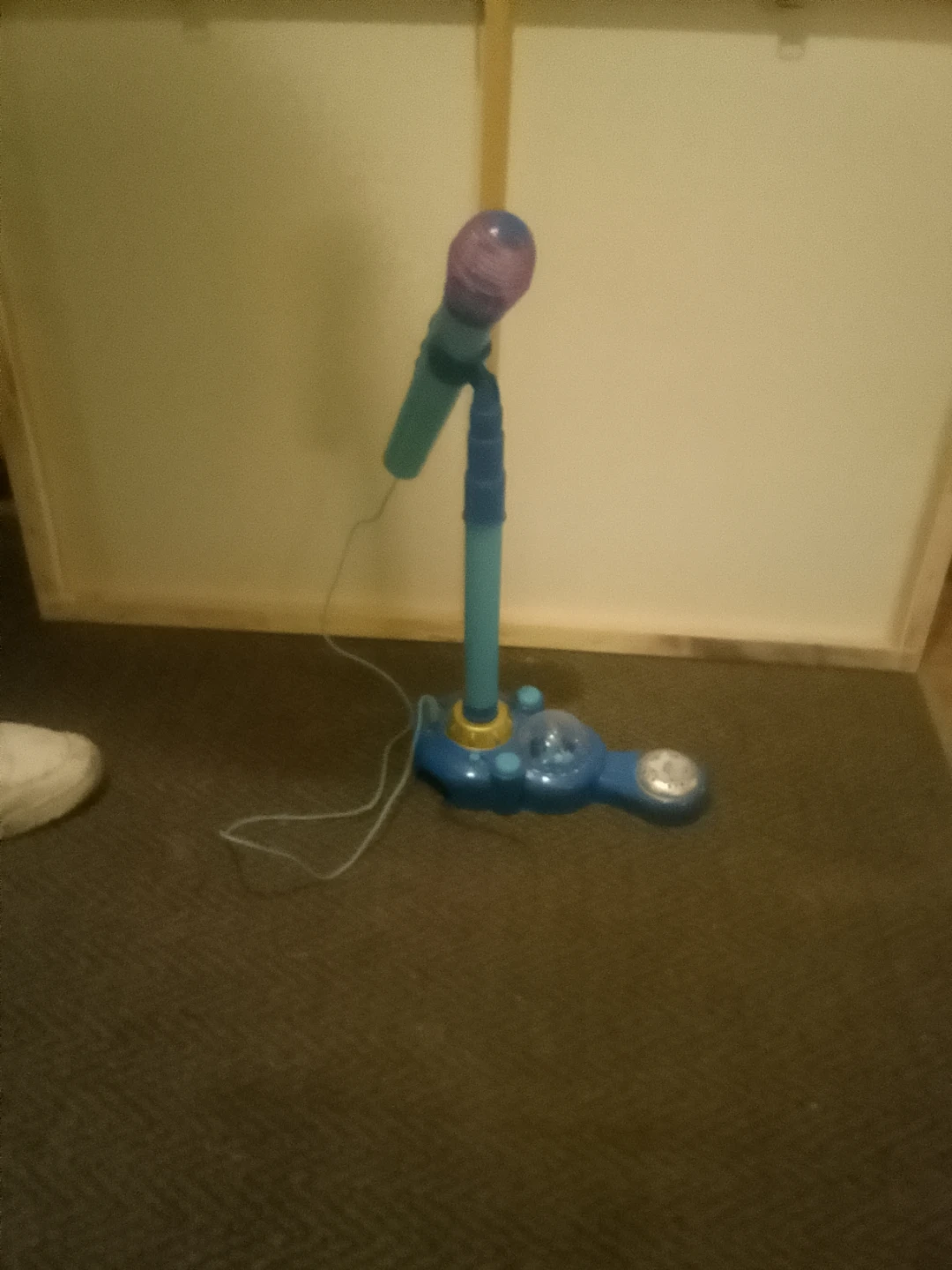 Singing Machine Karaoke Machine with Microphone - photo 2