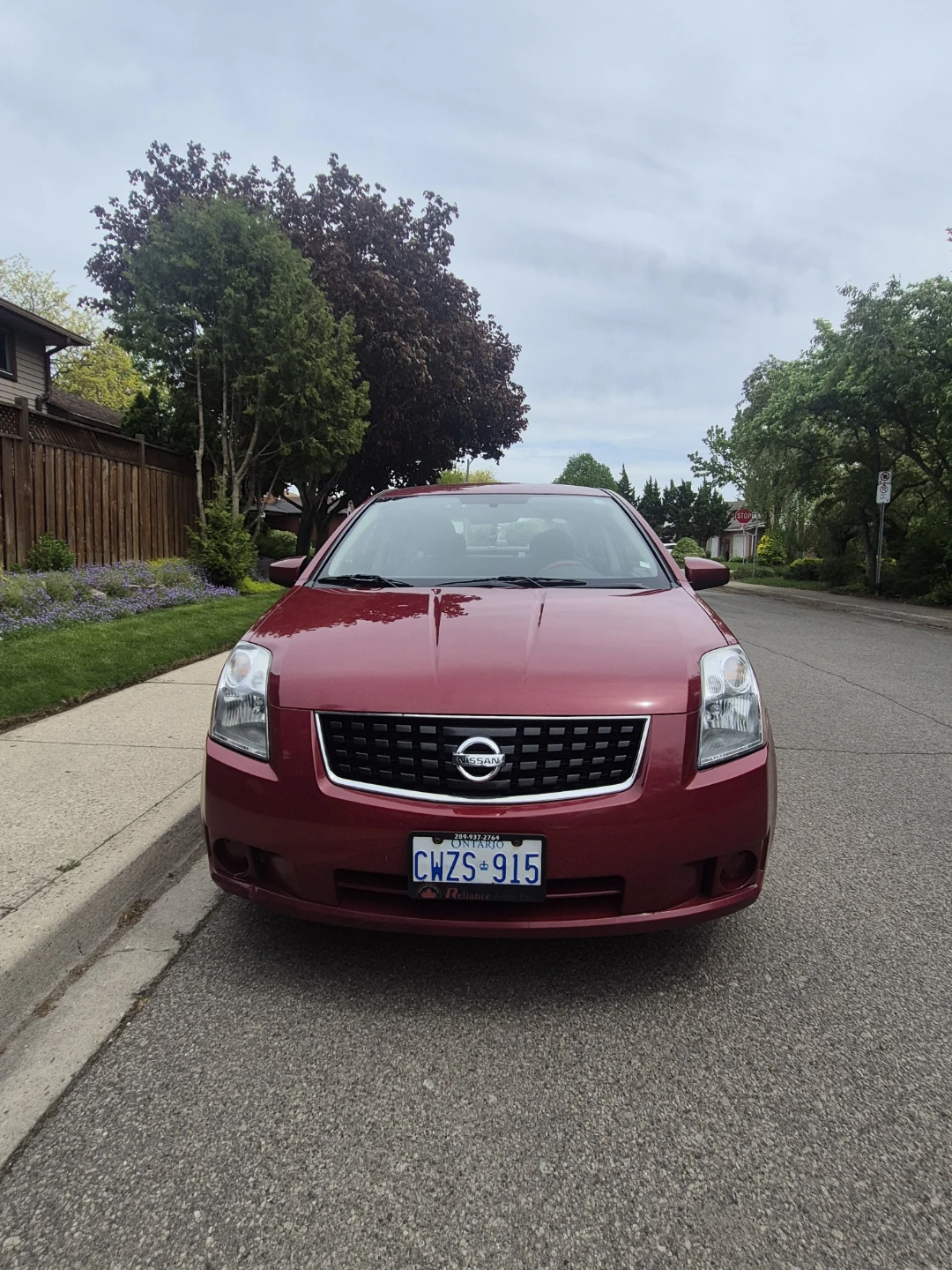 Red Nissan Sentra Sedan - photo 4