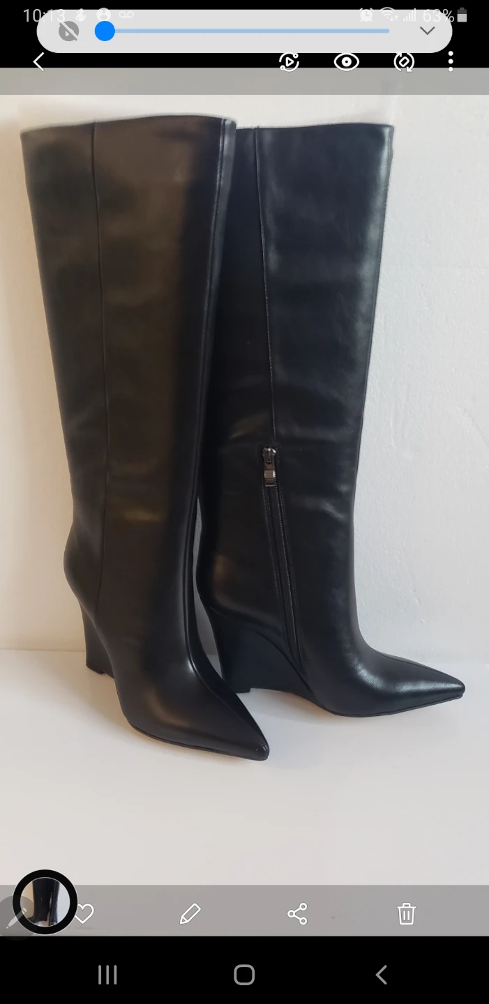 Brand new Women's Waslemuse Wedge Boots