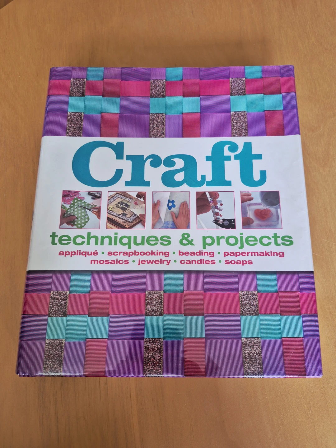 Craft Book : How-To do All the Crafts! Instructions